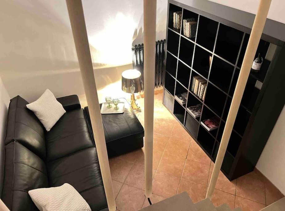 Life Is Beautiful Design Loft Navigli Romolo, Netflix, Wifi, Ac And Street Parking Apartment มิลาน ภายนอก รูปภาพ